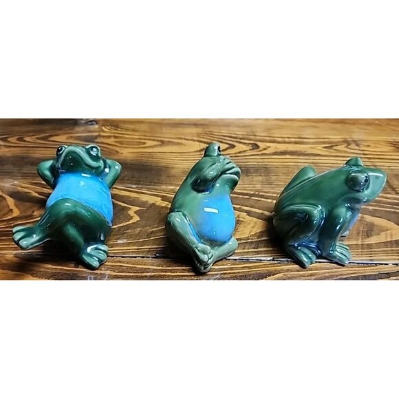 Frog Figures, Three Different. Collectible, Decorative. Pond, Garden, Planter - Picture 5 of 12